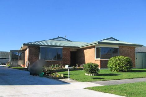 Photo of property in 6 Lancewood Lane, Roslyn, Palmerston North, 4414