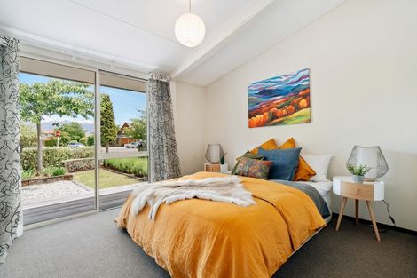 Photo of property in 21 Hunter Crescent, Wanaka, 9305