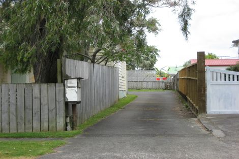 Photo of property in 2/70 Helvetia Road, Pukekohe, 2120