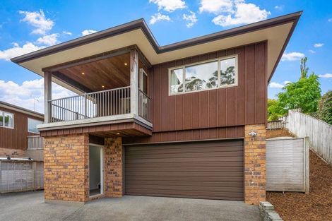 Photo of property in 52 D'oyly Drive, Stanmore Bay, Whangaparaoa, 0932