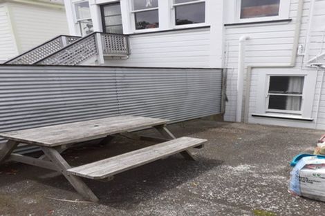 Photo of property in 48-50 Porritt Avenue, Mount Victoria, Wellington, 6011