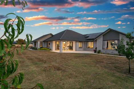 Photo of property in 93 Saint Kilda Road, Cambridge, 3434