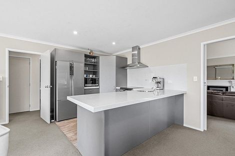 Photo of property in 5 Ara Kahika Lane, One Tree Point, 0118