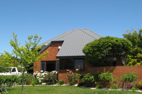 Photo of property in 6 Wardour Mews, Avonhead, Christchurch, 8042