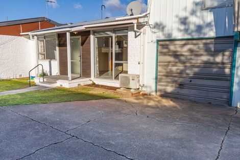 Photo of property in 2/541 Barbadoes Street, Edgeware, Christchurch, 8013