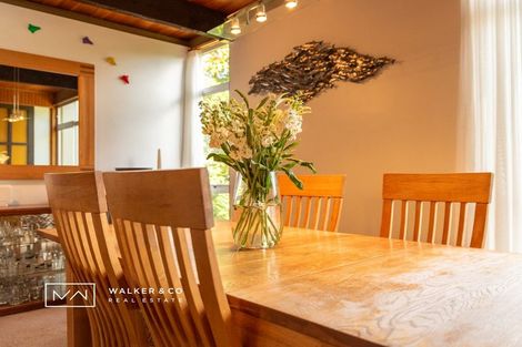 Photo of property in 41 Fendalton Crescent, Pinehaven, Upper Hutt, 5019