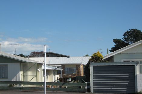 Photo of property in 76b Eliot Street, New Plymouth, 4310