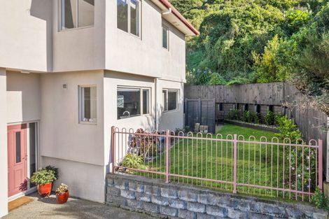 Photo of property in 50 Erlestoke Crescent, Churton Park, Wellington, 6037