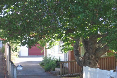 Photo of property in 27 Gardner Avenue, New Lynn, Auckland, 0600