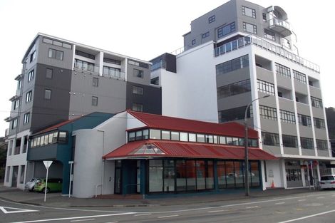 Photo of property in Endeavour Apartments, 23/125u Thorndon Quay, Pipitea, Wellington, 6011