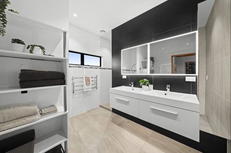 Photo of property in 24 Grace James Road, Pukekohe, 2120