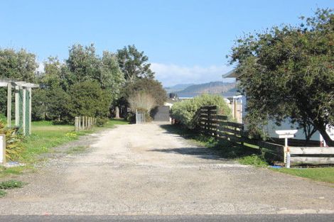 Photo of property in 156 Cook Drive, Whitianga, 3510