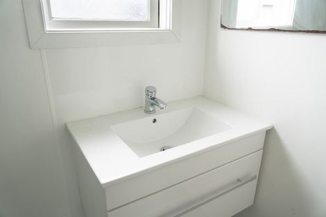 Photo of property in 617 Castle Street, North Dunedin, Dunedin, 9016