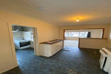 Photo of property in 3170 Great North Road, New Lynn, Auckland, 0600