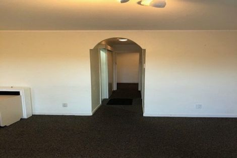 Photo of property in 82 Rolleston Street, Mount Cook, Wellington, 6021