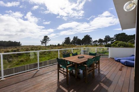 Photo of property in 14 Puketauhinu Place, Porangahau, 4293