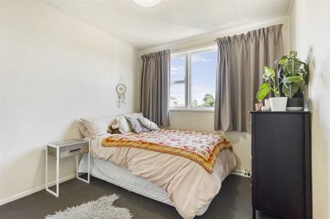 Photo of property in 37 Minaret Drive, Bucklands Beach, Auckland, 2014