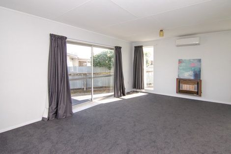 Photo of property in 19 Bendigo Street, Cloverlea, Palmerston North, 4412