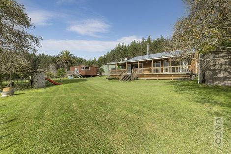 Photo of property in 293 Ararimu Valley Road, Helensville, Waimauku, 0882