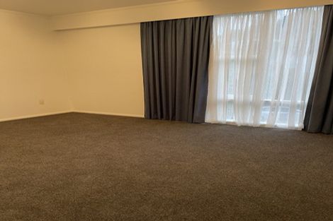 Photo of property in 6 Churton Drive, Churton Park, Wellington, 6037