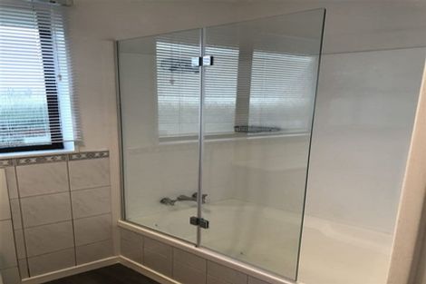 Photo of property in 5 Mataura Place, Clover Park, Auckland, 2019