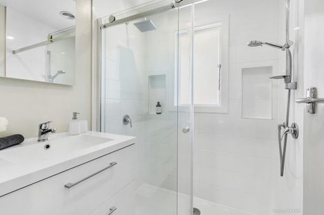 Photo of property in 142 Campbell Street, Karori, Wellington, 6012