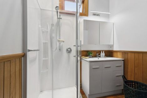 Photo of property in 59 Queens Drive, Lyall Bay, Wellington, 6022