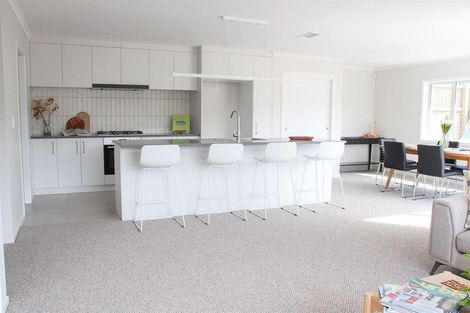 Photo of property in 47 Stockport Grove, Churton Park, Wellington, 6037