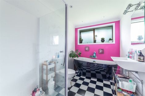 Photo of property in 1/52b Pleasant Road, Glen Eden, Auckland, 0602