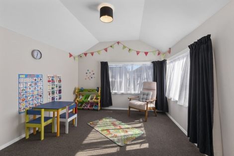 Photo of property in 4 Mayo Grove, Naenae, Lower Hutt, 5011