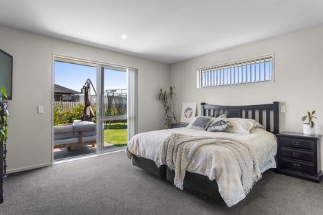 Photo of property in 5 Hamlett Drive, Woodend, 7610