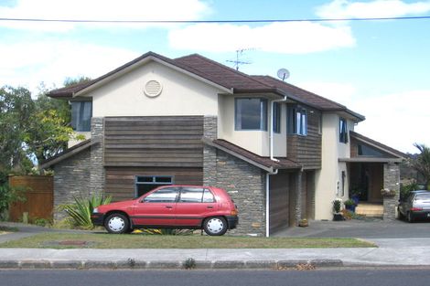 Photo of property in 36 Knights Road, Rothesay Bay, Auckland, 0630