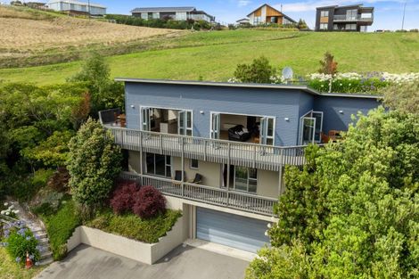 Photo of property in 11 Manuka Terrace, Duvauchelle, 7581