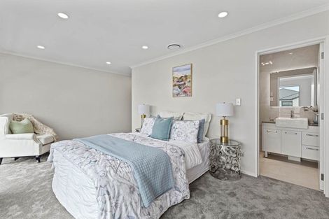 Photo of property in 8 Crossgar Road, Flat Bush, 2019