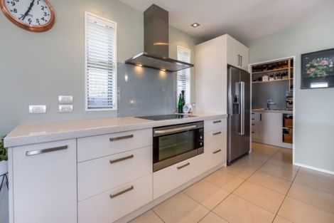 Photo of property in 6 Rosebank Close, Northwood, Christchurch, 8051