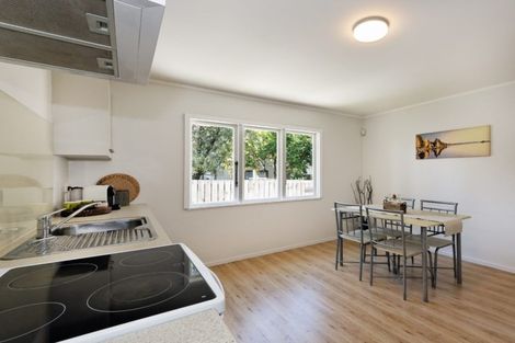 Photo of property in 93 Hobsonville Road, West Harbour, Auckland, 0618