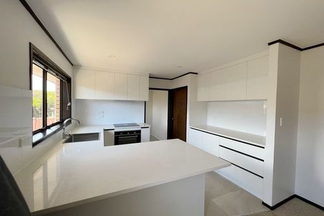 Photo of property in 1/64 Sunderlands Road, Half Moon Bay, Auckland, 2012