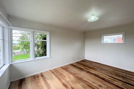 Photo of property in 84 Roberts Road, Te Atatu South, Auckland, 0610