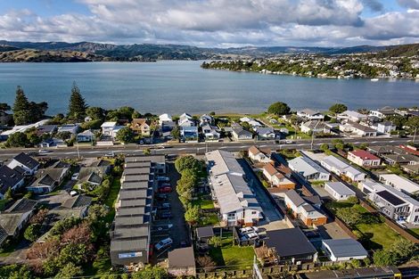 Photo of property in 2/35 Mana Esplanade, Paremata, Porirua, 5026