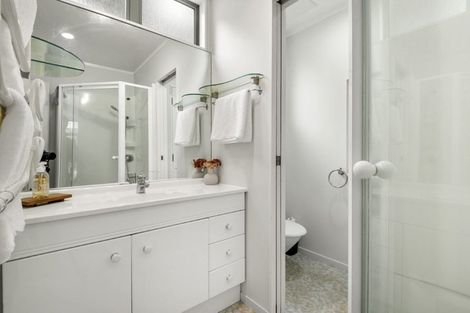 Photo of property in 2/21 Bonito Place, Bayview, Auckland, 0629