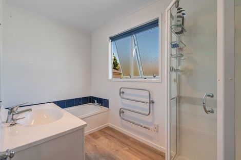 Photo of property in 1/63 Salamanca Road, Sunnynook, Auckland, 0620