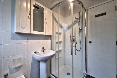 Photo of property in 8 Broadfield Street, Massey, Auckland, 0614