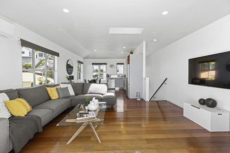 Photo of property in 25u8 Mana Street, Vogeltown, Wellington, 6021