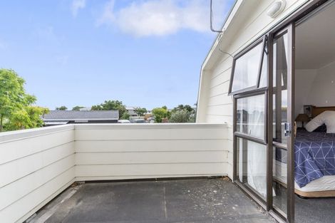 Photo of property in 2/9 Barcroft Place, Clendon Park, Auckland, 2103