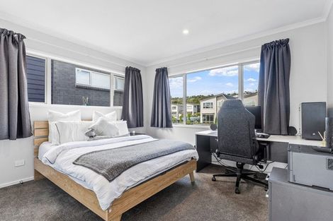 Photo of property in 48 Karepiro Drive, Stanmore Bay, Whangaparaoa, 0932