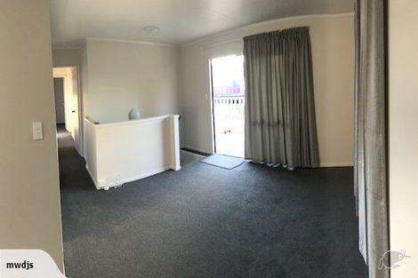Photo of property in 1/56 Pooks Road, Ranui, Auckland, 0612