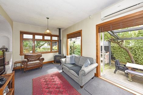 Photo of property in 42 Nortons Road, Avonhead, Christchurch, 8042
