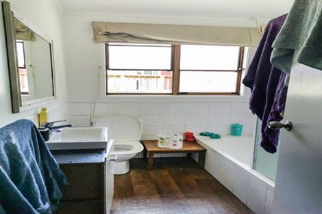 Photo of property in 3/9 Fuchsia Place, Birkdale, Auckland, 0626