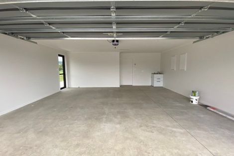 Photo of property in 6 Kaiwaru Place, Waikanae, 5036