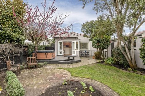 Photo of property in 160 Idris Road, Strowan, Christchurch, 8052